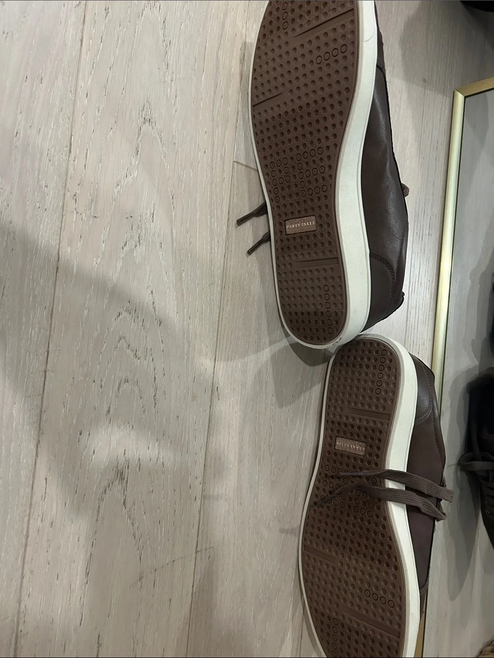 Perry Ellis Men's Brown Leather Low-Profile Sneakers with Cream Sole